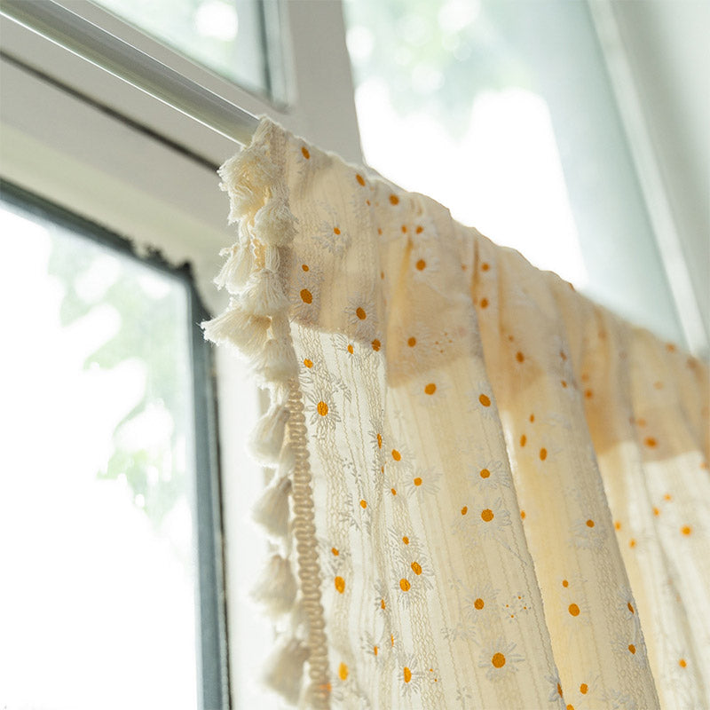 Beige Rustic Daisy Tier Curtain