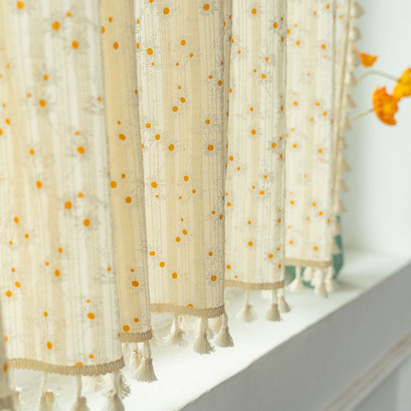Beige Rustic Daisy Tier Curtain